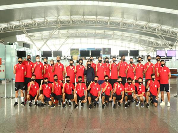 Bóng đá VN 22/6: CLB Viettel lên đường sang Thái Lan