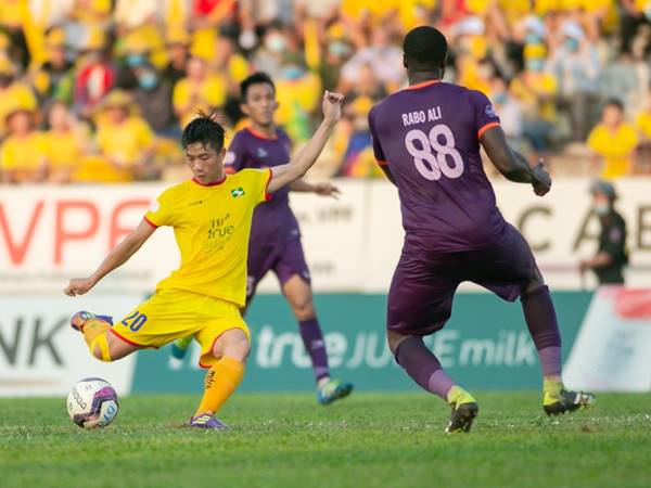 Bóng đá VN 21/7: Chủ tịch VPF tuyên bố sẽ không hủy V-League 2021