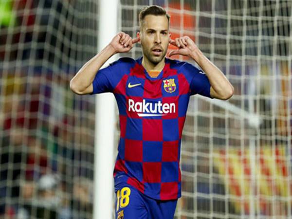 Hậu vệ cánh trái là gì? Top hậu vệ cánh trái hay nhất thế giới