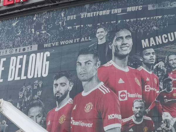 Tin bóng đá QT sáng 9/9: Ronaldo lên hình tại Old Trafford