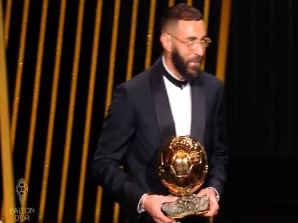 Bóng đá Quốc tế tối 18/10: Benzema bỏ quên Quả bóng vàng