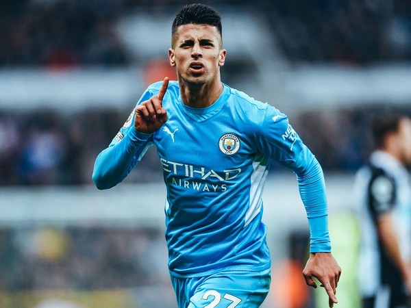 Tin Arsenal 15/8: Pháo thủ muốn mua Joao Cancelo