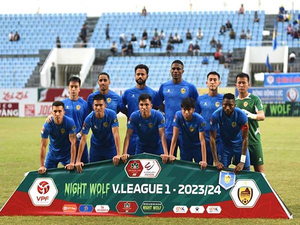 Quảng Nam vẫn ‘chạy cơm từng bữa’ sau khi trụ hạng